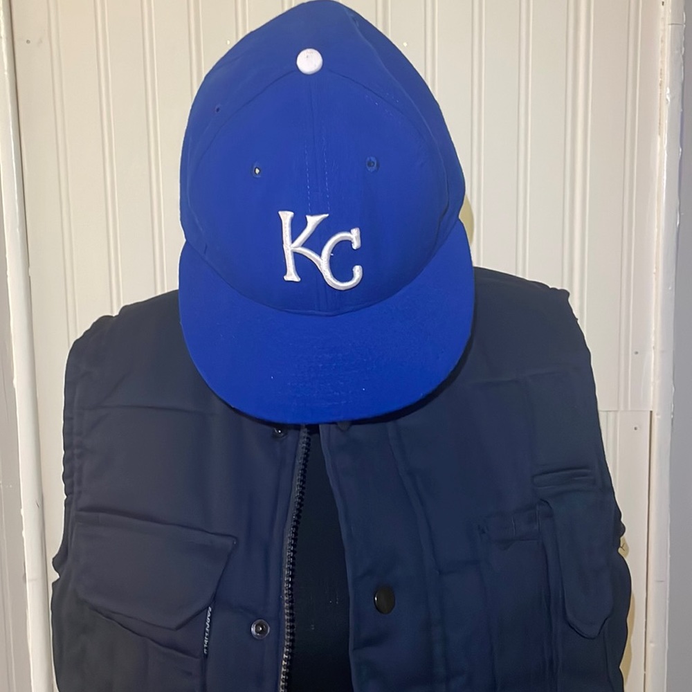 KC (KANSAS CITY) ROYALS Blue Ball Cap 🧢 NWOT $50 PRICE DROP ‼️